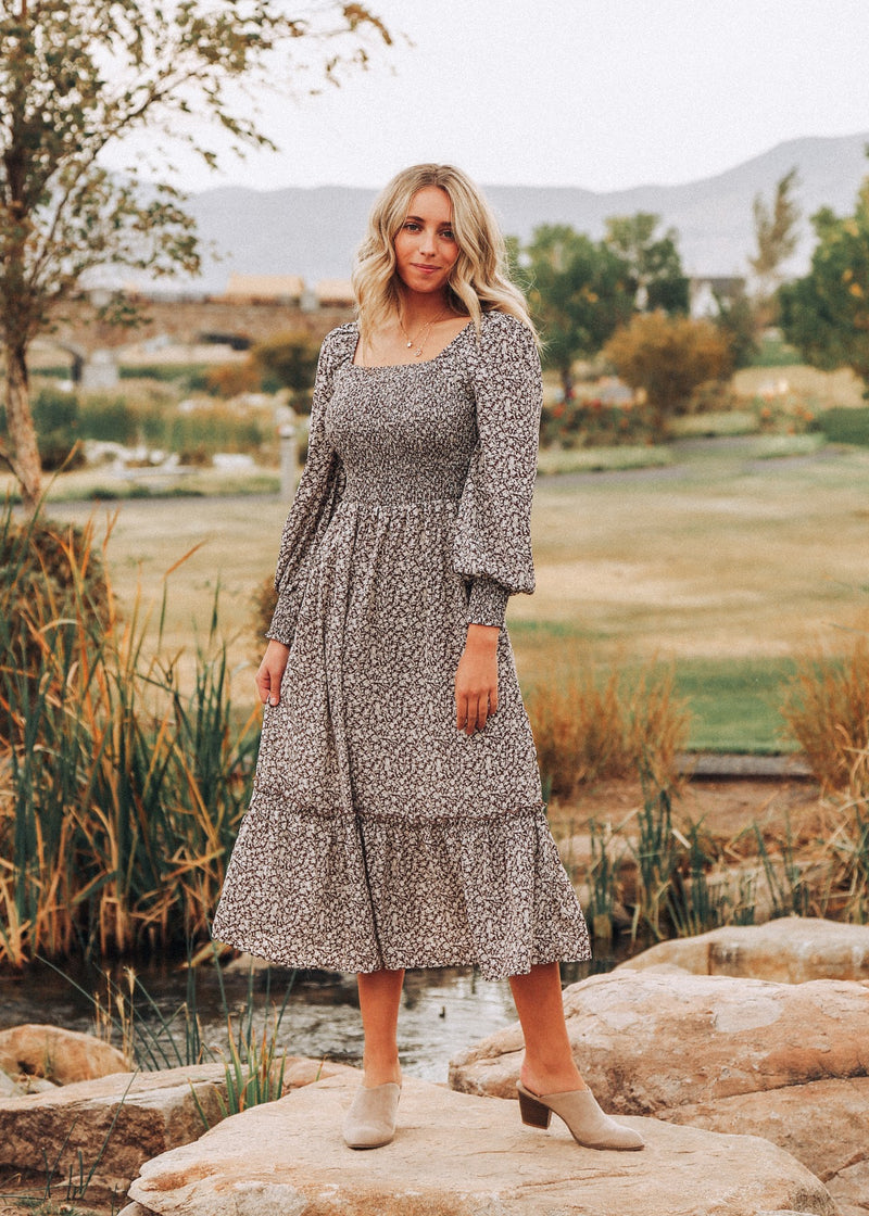 FLORAL MIDI DRESS // BROWN Luv Luna Boutique FLORAL MIDI DRESS // BROWN Luv Luna Boutique