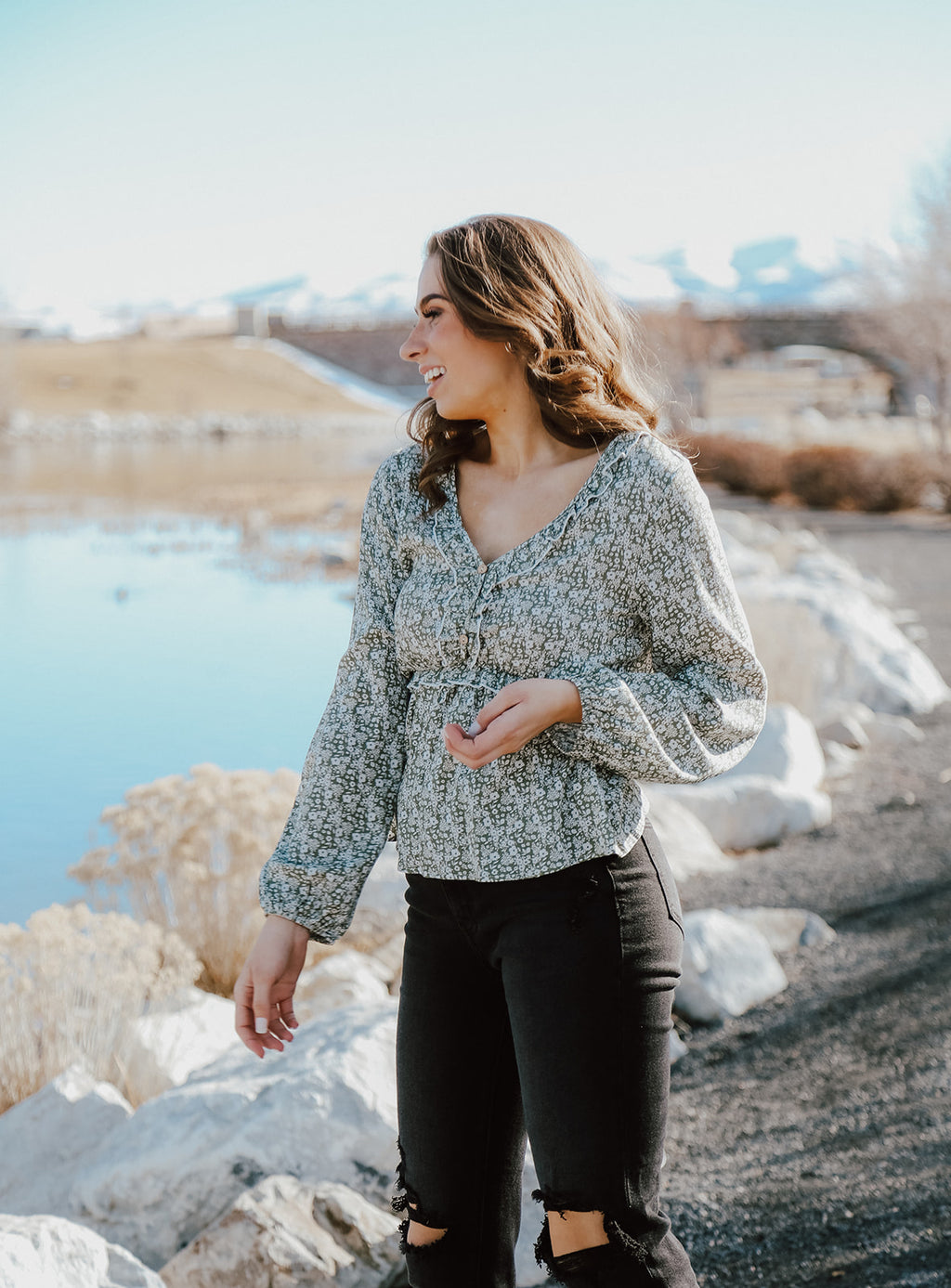 FLORAL RUFFLE TOP // LIGHT OLIVE