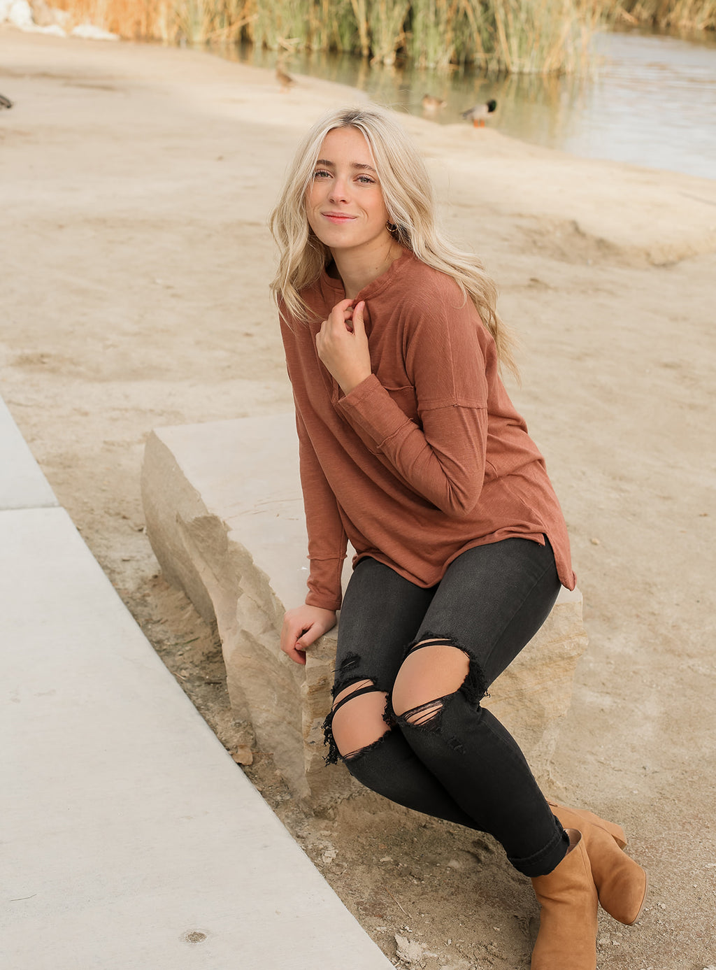 VINTAGE WASHED V NECK LS // CLAY POT