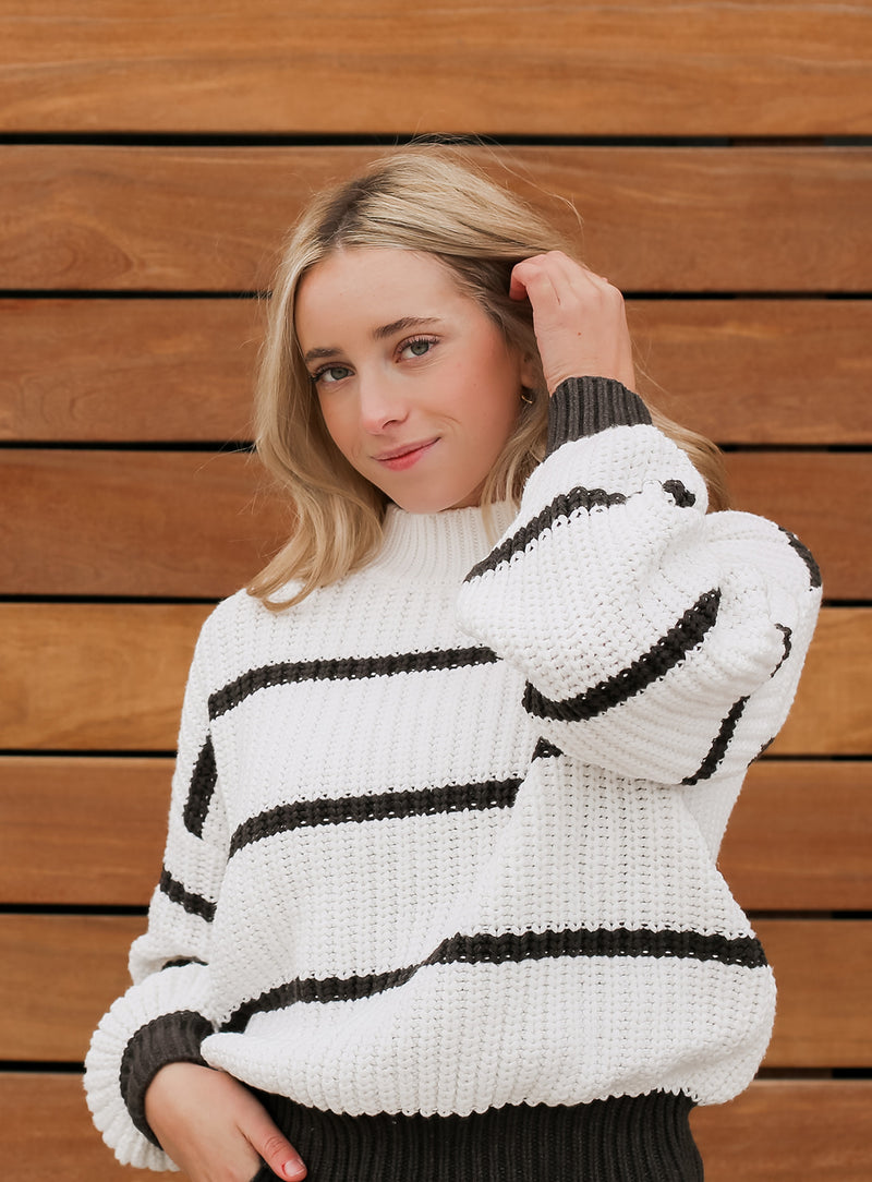 SNOWY DAYS SWEATER // CREME/CHARCOAL