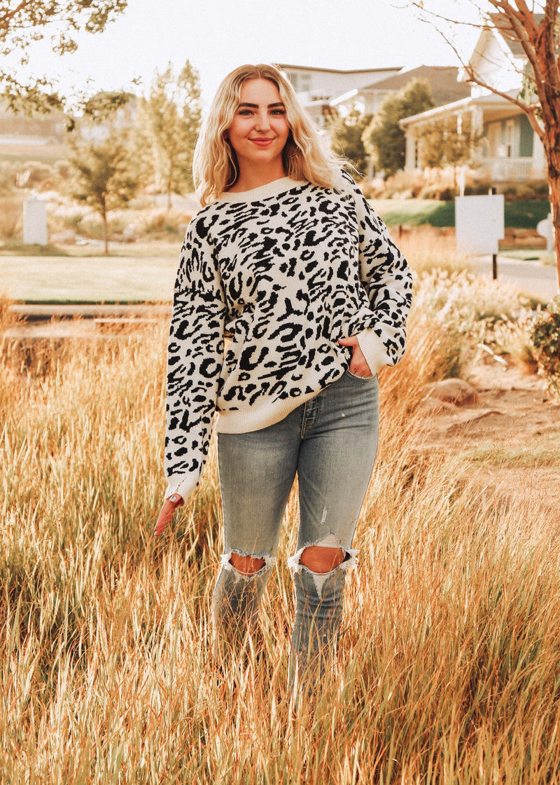 LEOPARD COMFY SWEATER